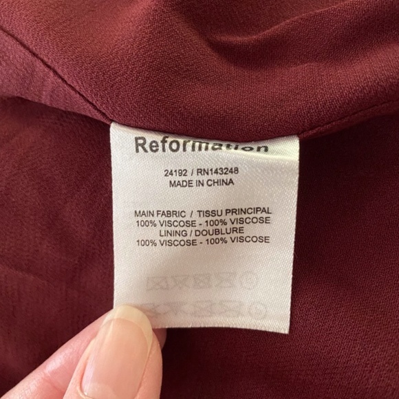 NEW Reformation Embry Dress Plum 10 - Picture 11 of 17